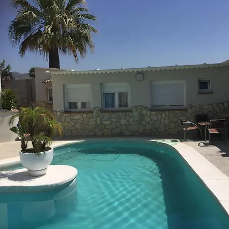 Apartamento Exclusivo Con Piscina De Uso Privado, Barbacoa Y Mejores Playas A 500 Metros *